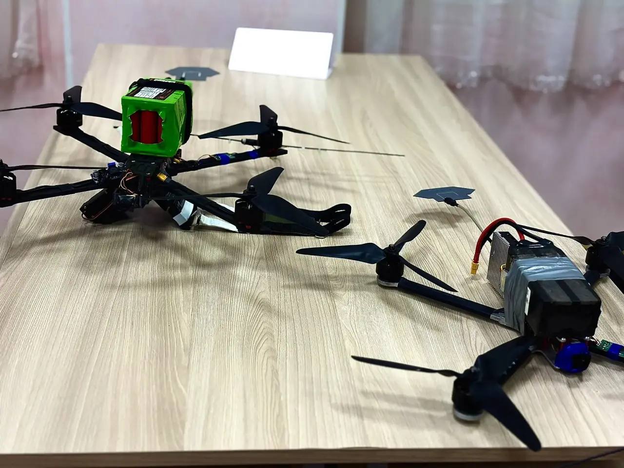 Игорь Кастюкевич: В волонтерских лагерях Единой России «Курский рубеж» и «Белгородский рубеж» стартовали 16 и 3 смена. Игорь Кастюкевич: В волонтерских лагерях Единой России «Курский рубеж» и «Белгородский рубеж» стартовали 16 и 3 смена.