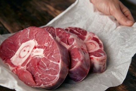 Почему стоит отказаться от мытья мяса: советы биотехнолога