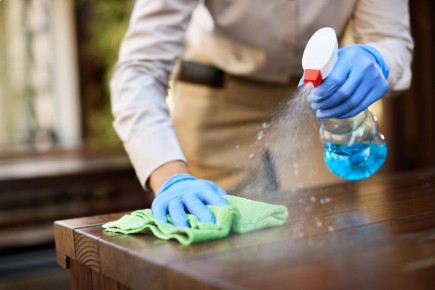 Необычный способ избавиться от пыли с помощью пакета, который удивит даже профессионалов