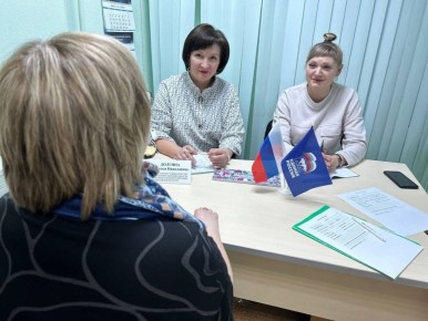 Совместный приём в Великом Устюге: депутаты ЗСО и местной Думы вместе решают вопросы жителей