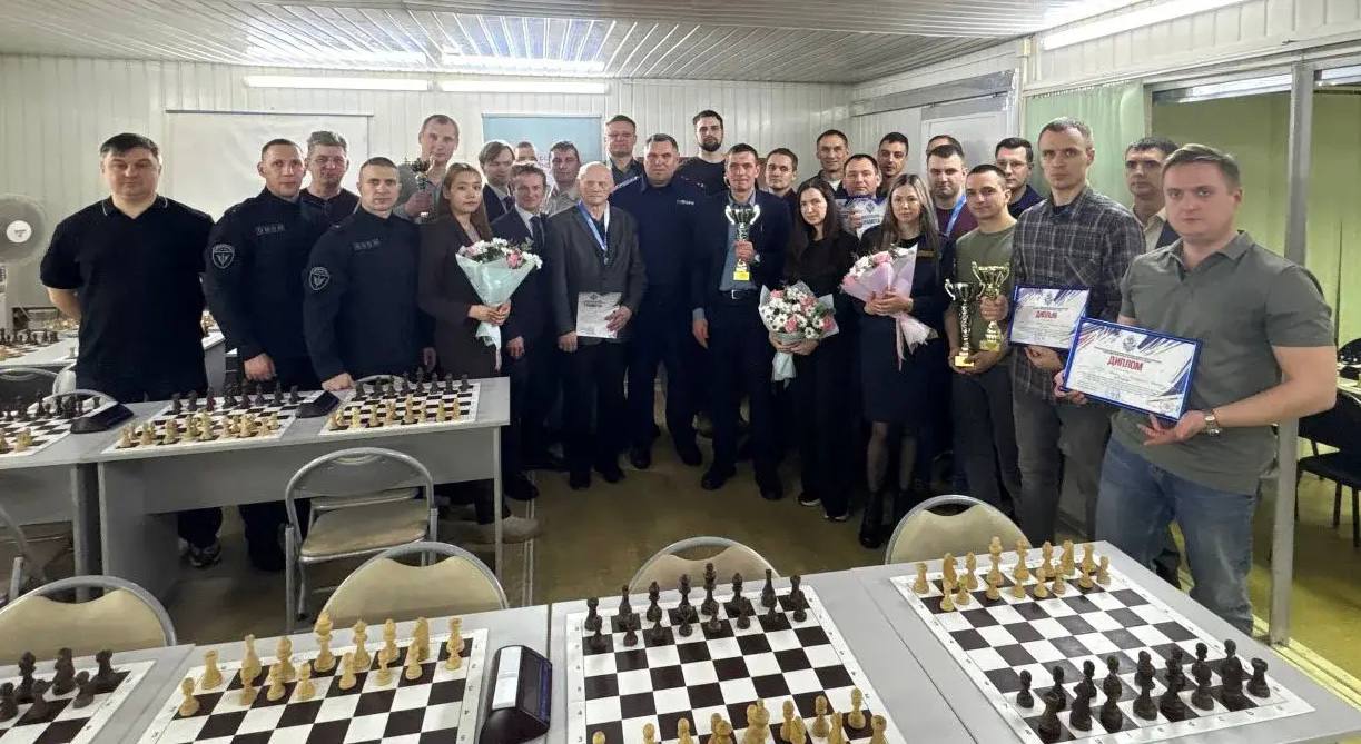 Команда прокуратуры области заняла I место в соревнованиях по шахматам в рамках Спартакиады среди органов безопасности и правопорядка Вологодской области Команда прокуратуры области заняла I место в соревнованиях по шахматам в рамках Спартакиады среди органов безопасности и правопорядка Вологодской области