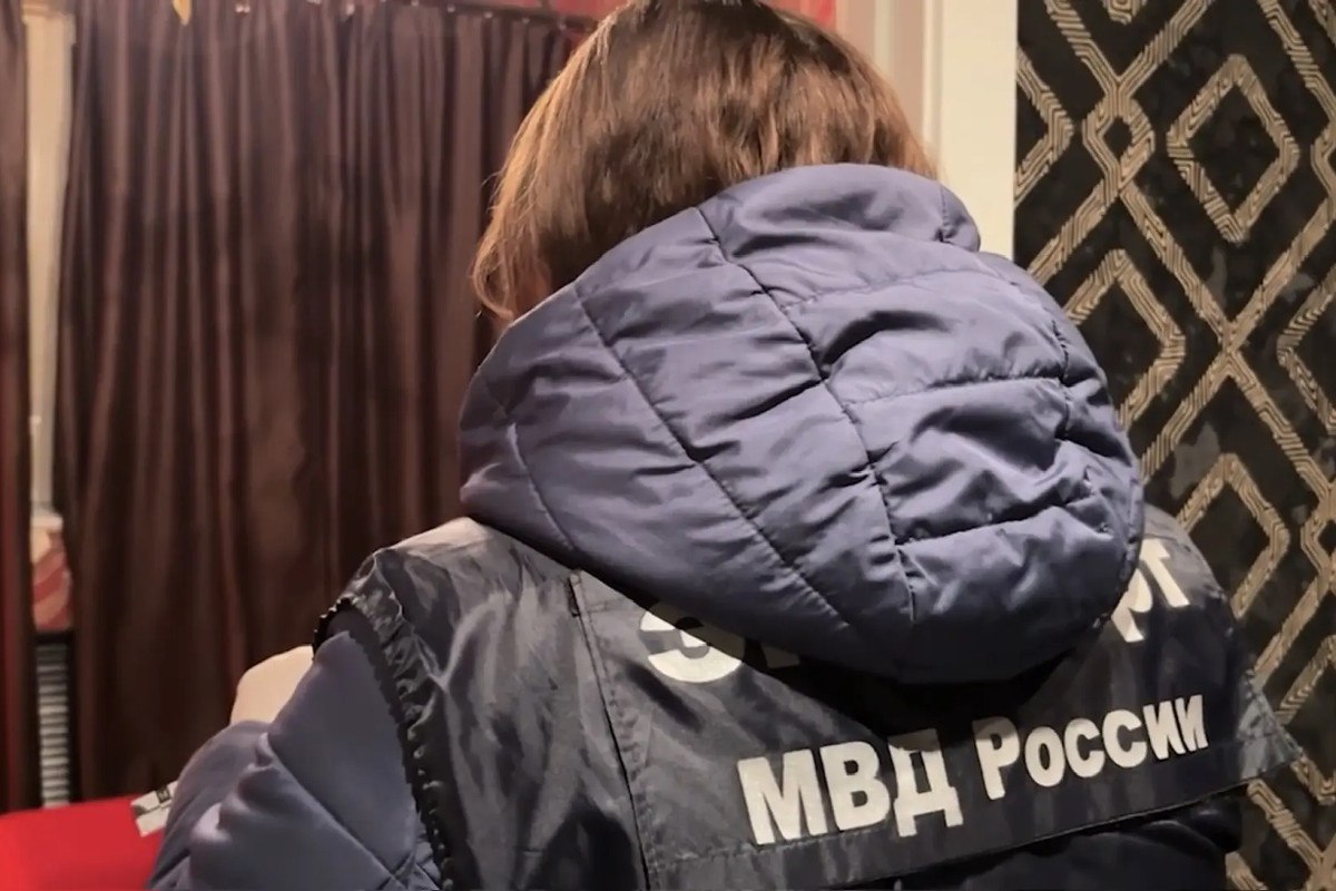 В Череповце задержали ОПГ, занимавшуюся проституцией под видом массажа В Череповце задержали ОПГ, занимавшуюся проституцией под видом массажа