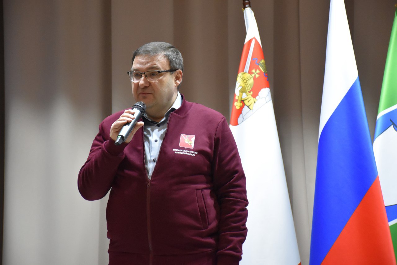 Форум добрых сердец. Михаил Ананьин принял участие в форуме добровольческого актива, прошедшем в селе Сизьма Форум добрых сердец. Михаил Ананьин принял участие в форуме добровольческого актива, прошедшем в селе Сизьма