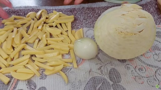 Вкусные постные любимцы: картошка с капустой, которая покорит ваше сердце