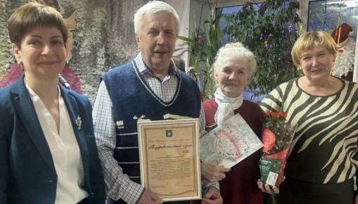 Изумрудную свадьбу отпраздновали супруги Савины из Шекснинского округа