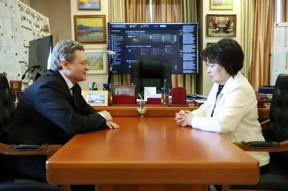 Глава региона Георгий Филимонов встретился с Провели содержательную рабочую встречу с заместителем Полномочного представителя Президента РФ в СЗФО Любовью Совершаевой