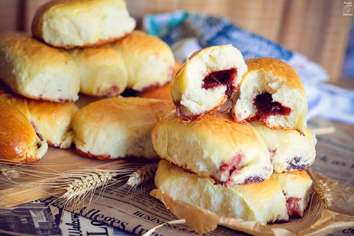 Вкусные духовые пирожки с вишней: секреты идеального рецепта