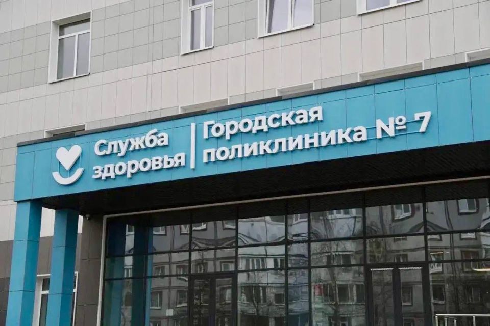 Андрей Накрошаев: Строительство современной поликлиники в Зашекснинском районе завершено