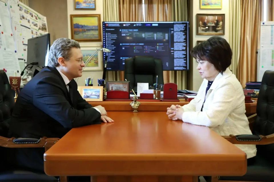 Состоялась рабочая встреча заместителя Полномочного представителя Президента РФ в Северо-Западном федеральном округе Любови Совершаевой и губернатора Вологодской области Георгия Филимонова