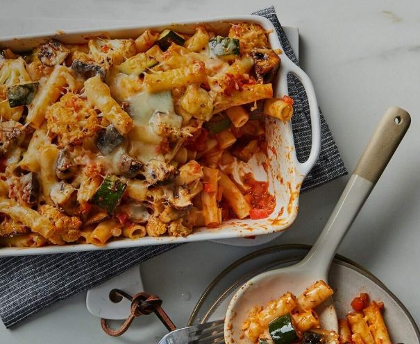 Запечённый зити с овощами