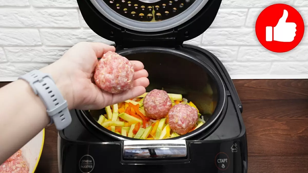 Нежные котлеты с овощами: идеальный обед для всей семьи