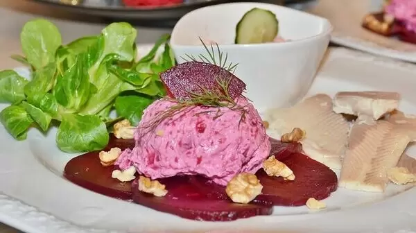 Новый взгляд на селедку под шубой: от классики до веганства