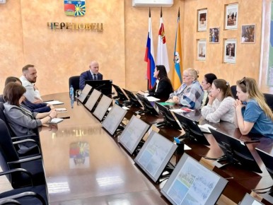 Андрей Накрошаев: Встретился с экоактивистами - обсудили озеленение Череповца и уход за деревьями