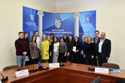 ����������� ������� � ��������� �������� �������������: � ���� ������� ������ ������������� � ��������� ������������ �� ��������� ��������� ����� ������ 360�