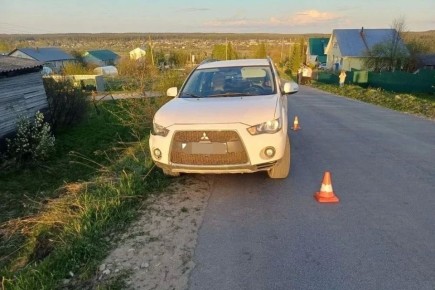В селе Верховажье под колесами автомобиля погибла женщина