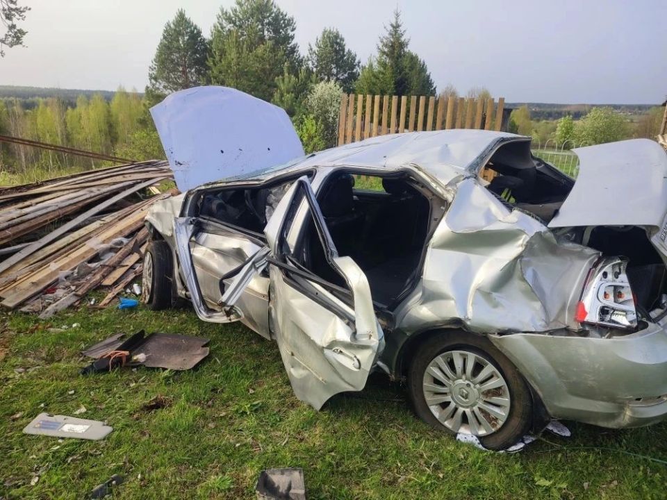 Четыре человека погибли в дорожных авариях за выходные в Вологодской области Четыре человека погибли в дорожных авариях за выходные в Вологодской области