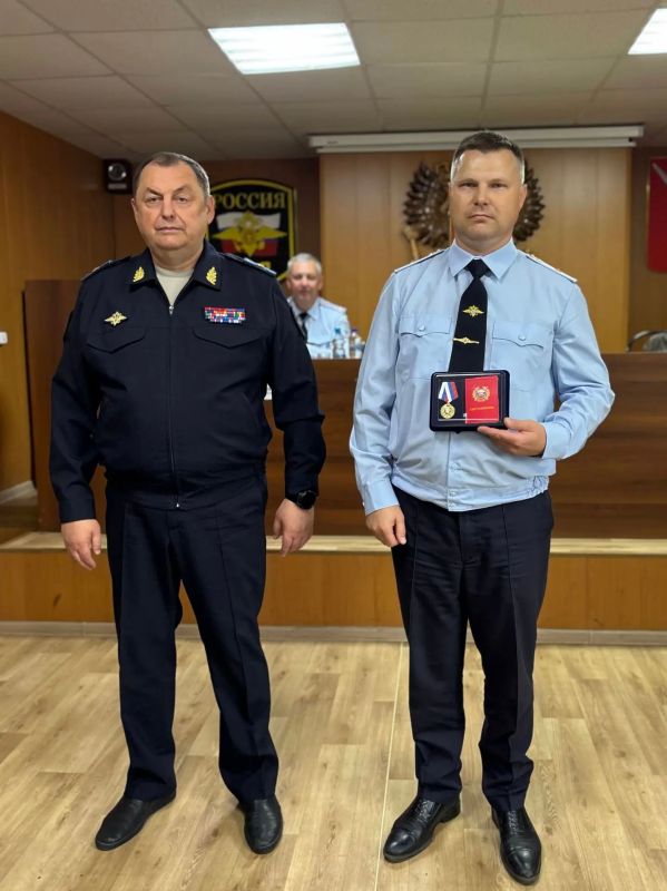 Начальник УМВД России по Вологодской области Павел Серов с официальным визитом посетил МО МВД России «Сокольский» Начальник УМВД России по Вологодской области Павел Серов с официальным визитом посетил МО МВД России «Сокольский»