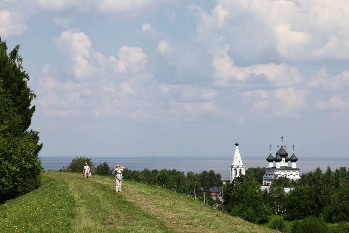 Георгий Филимонов: Белозерск — один из древнейших городов России, где история живёт на улицах, в храмах, древнем земляном валу, народных традициях и памяти поколений Георгий Филимонов: Белозерск — один из древнейших городов России, где история живёт на улицах, в храмах, древнем земляном валу, народных традициях и памяти поколений