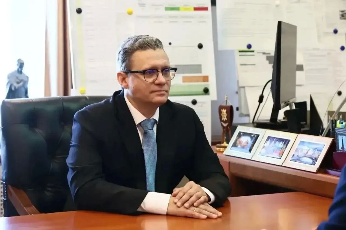 Губернаторы Александр Беглов и Георгий Филимонов провели рабочую встречу Губернаторы Александр Беглов и Георгий Филимонов провели рабочую встречу