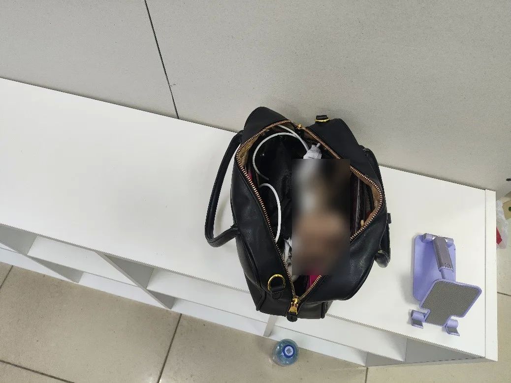 В Вологде полицейские завершили расследование уголовного дела, возбужденного в отношении членов организованной преступной группы, занимавшейся изготовлением и оборотом порнографических материалов В Вологде полицейские завершили расследование уголовного дела, возбужденного в отношении членов организованной преступной группы, занимавшейся изготовлением и оборотом порнографических материалов