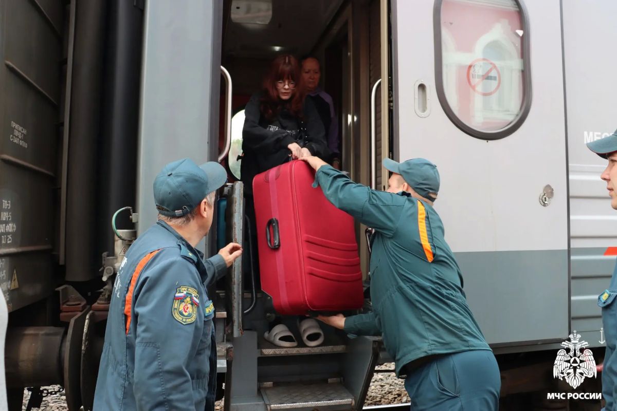 И снова пожарные МЧС России прибыли на железнодорожный вокзал Вологды И снова пожарные МЧС России прибыли на железнодорожный вокзал Вологды