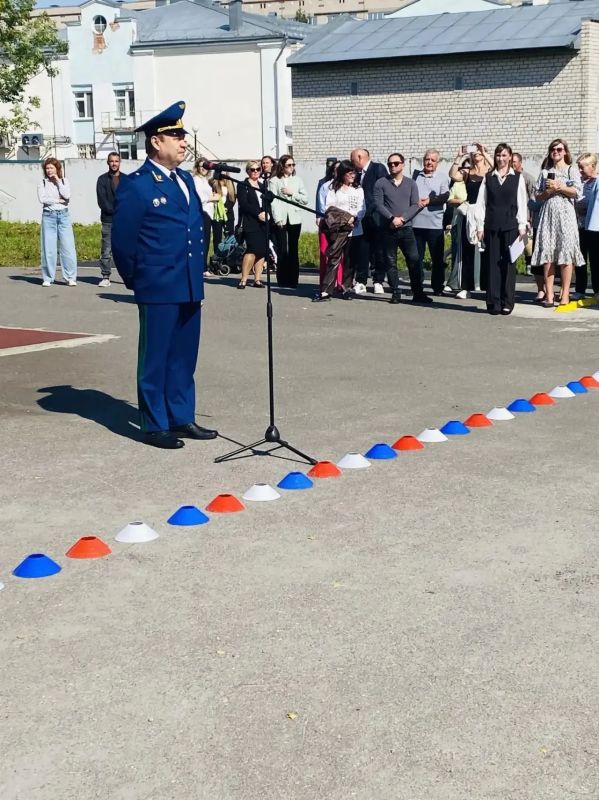 Прокурор Вологодской области Андрей Тимошичев принял участие в торжественных мероприятиях, посвященных Дню знаний Прокурор Вологодской области Андрей Тимошичев принял участие в торжественных мероприятиях, посвященных Дню знаний