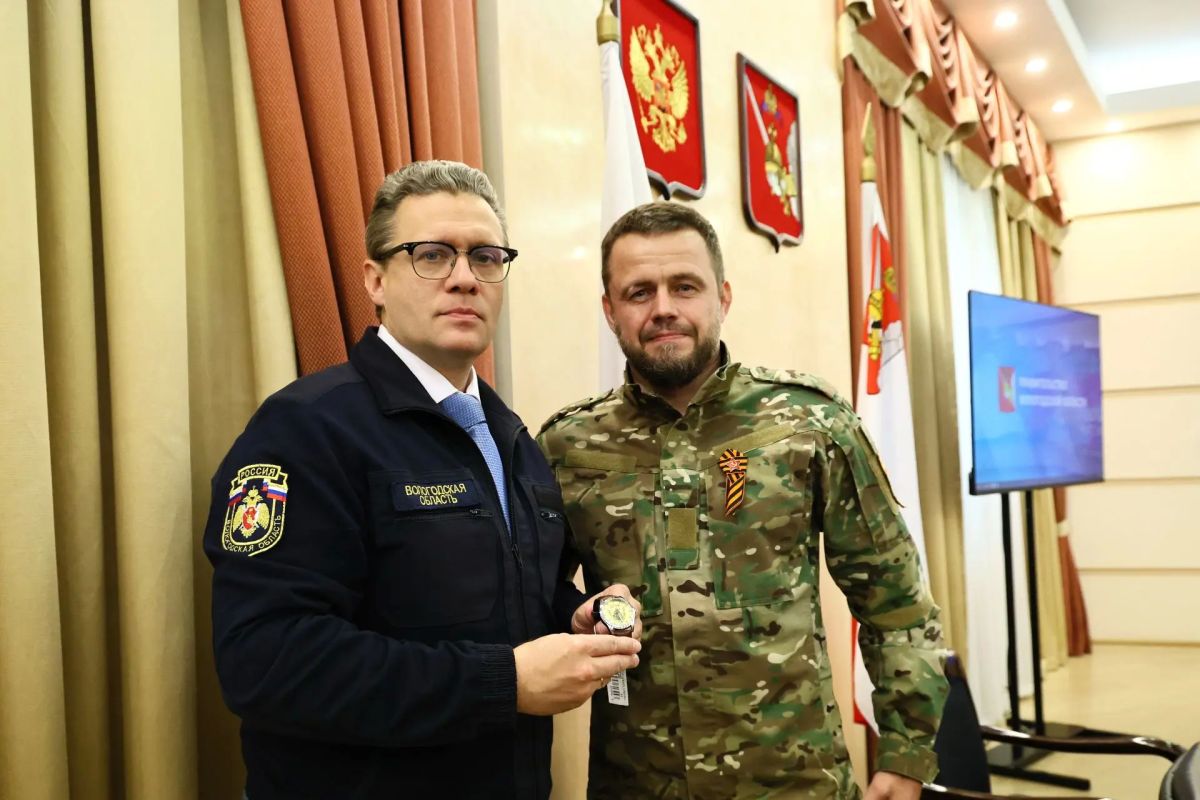Георгий Филимонов: Михаил также передал мне часы с гравировкой от командира 9-й бригады ДНР с позывным «Хан»