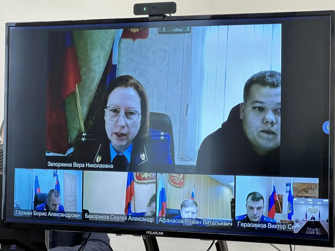 Прокурор Вологодской области Андрей Тимошичев провел личный прием жителей Вологодской области Прокурор Вологодской области Андрей Тимошичев провел личный прием жителей Вологодской области