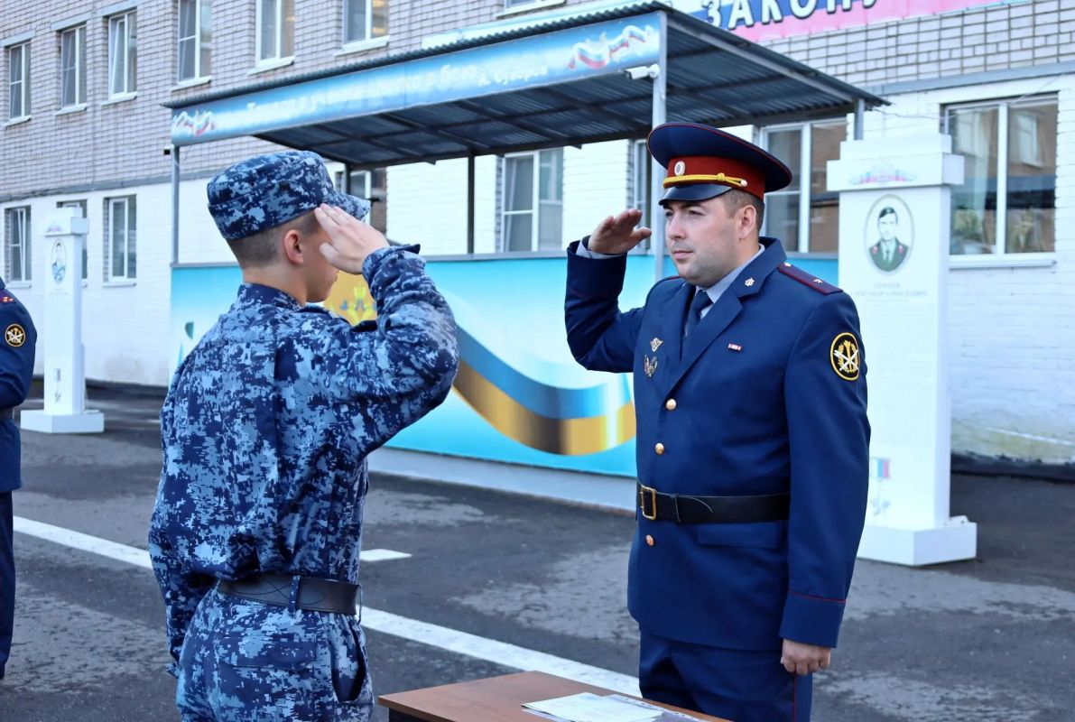 #В_объективе_УИС.
. В Вологодском институте права и экономики ФСИН России самые сильные, быстрые, ловкие и выносливые первокурсники совершили марш-бросок в рамках программы профессиональной подготовки по должности... #В_объективе_УИС.
. В Вологодском институте права и экономики ФСИН России самые сильные, быстрые, ловкие и выносливые первокурсники совершили марш-бросок в рамках программы профессиональной подготовки по должности...