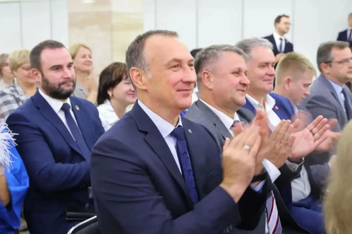 Губернатор Георгий Филимонов встретился с финансистами Вологодской области и подвёл итоги работы региона Губернатор Георгий Филимонов встретился с финансистами Вологодской области и подвёл итоги работы региона