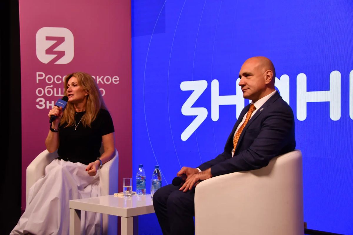 Встреча с легендой спорта в ВоГУ: о спорте, журналистике и силе духа! Встреча с легендой спорта в ВоГУ: о спорте, журналистике и силе духа!