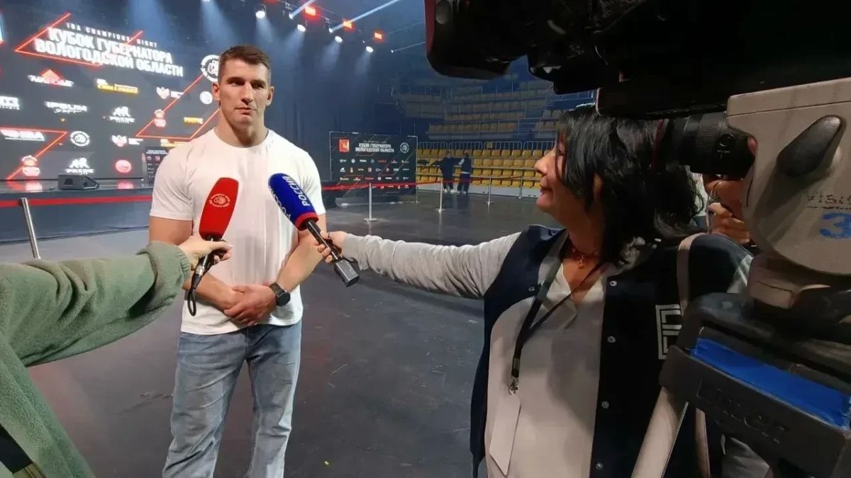Георгий Филимонов: Официальная церемония взвешивания участников Кубка губернатора Вологодской области по боксу прошла в областной столице Георгий Филимонов: Официальная церемония взвешивания участников Кубка губернатора Вологодской области по боксу прошла в областной столице