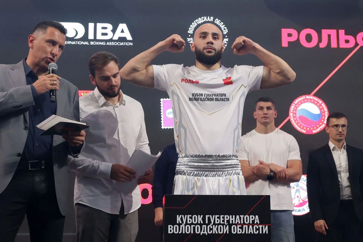 Георгий Филимонов: Официальная церемония взвешивания участников Кубка губернатора Вологодской области по боксу прошла в областной столице Георгий Филимонов: Официальная церемония взвешивания участников Кубка губернатора Вологодской области по боксу прошла в областной столице