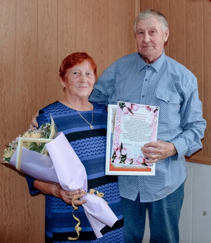 Супруги Петряшовы из Кичменгского Городка отметили 55-летие совместной жизни Супруги Петряшовы из Кичменгского Городка отметили 55-летие совместной жизни