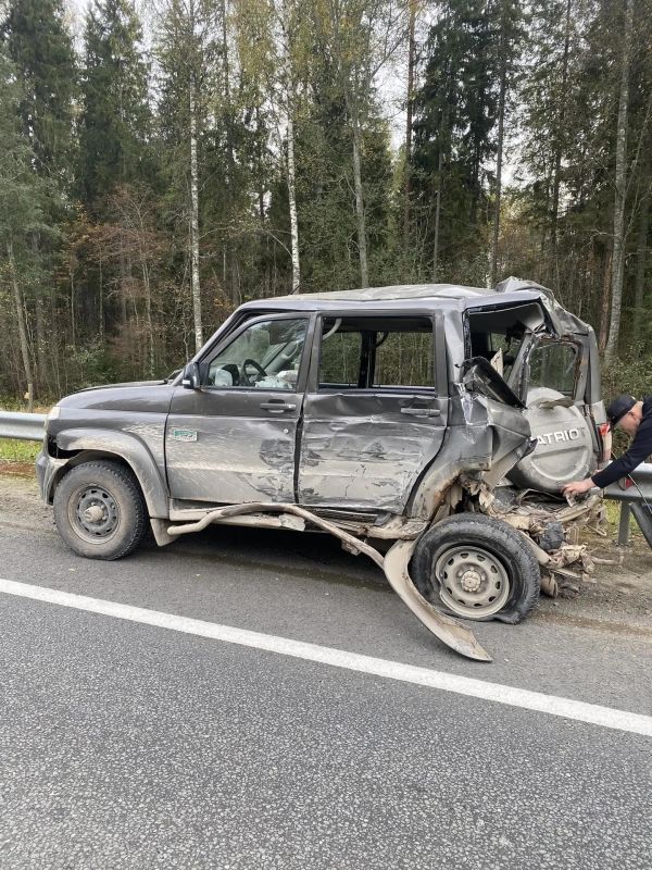 Два человека доставлены в больницу после ДТП с тремя автомобилями под Вологдой Два человека доставлены в больницу после ДТП с тремя автомобилями под Вологдой
