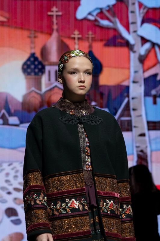 Красоты и гордости пост. Презентация коллекции «Легенда Великого Устюга» состоялась в Москве Красоты и гордости пост. Презентация коллекции «Легенда Великого Устюга» состоялась в Москве