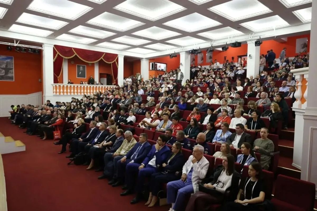 Врачи и сотрудники больниц активно продолжают свое обучение