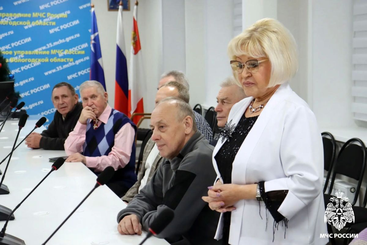 С Международным днём пожилого человека! С Международным днём пожилого человека!