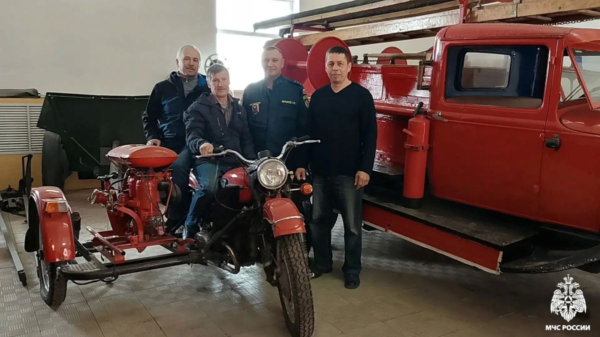 С Международным днём пожилого человека! С Международным днём пожилого человека!