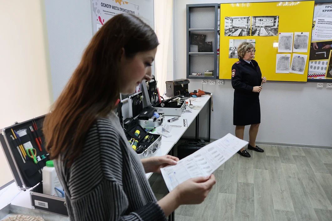Члены Общественного совета посетили интерактивные пространства УМВД России «Череповец» Члены Общественного совета посетили интерактивные пространства УМВД России «Череповец»