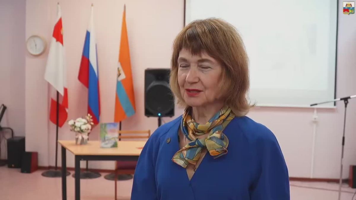 Андрей Накрошаев: Одна поэзия на два языка: в Череповце читали Сергея Есенина по-китайски!