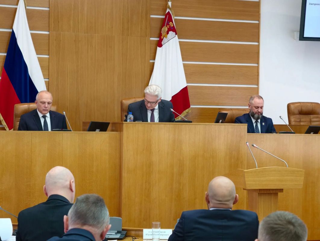 Роман Заварин и Антон Холодов избраны заместителями председателя ЗСО большинством голосов