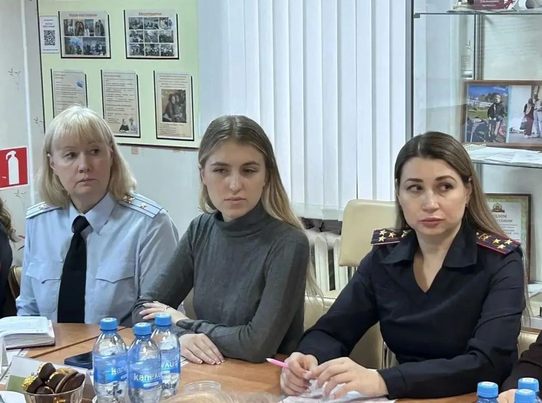 В Вологде полицейские приняли участие в межведомственном рабочем совещании по вопросам профилактики самовольных уходов воспитанников В Вологде полицейские приняли участие в межведомственном рабочем совещании по вопросам профилактики самовольных уходов воспитанников