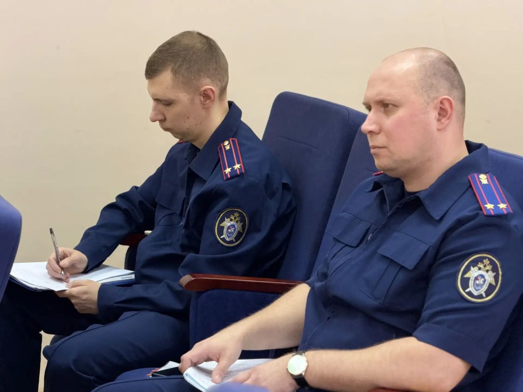 В Вологде обсудили вопросы раскрытия преступлений прошлых лет В Вологде обсудили вопросы раскрытия преступлений прошлых лет