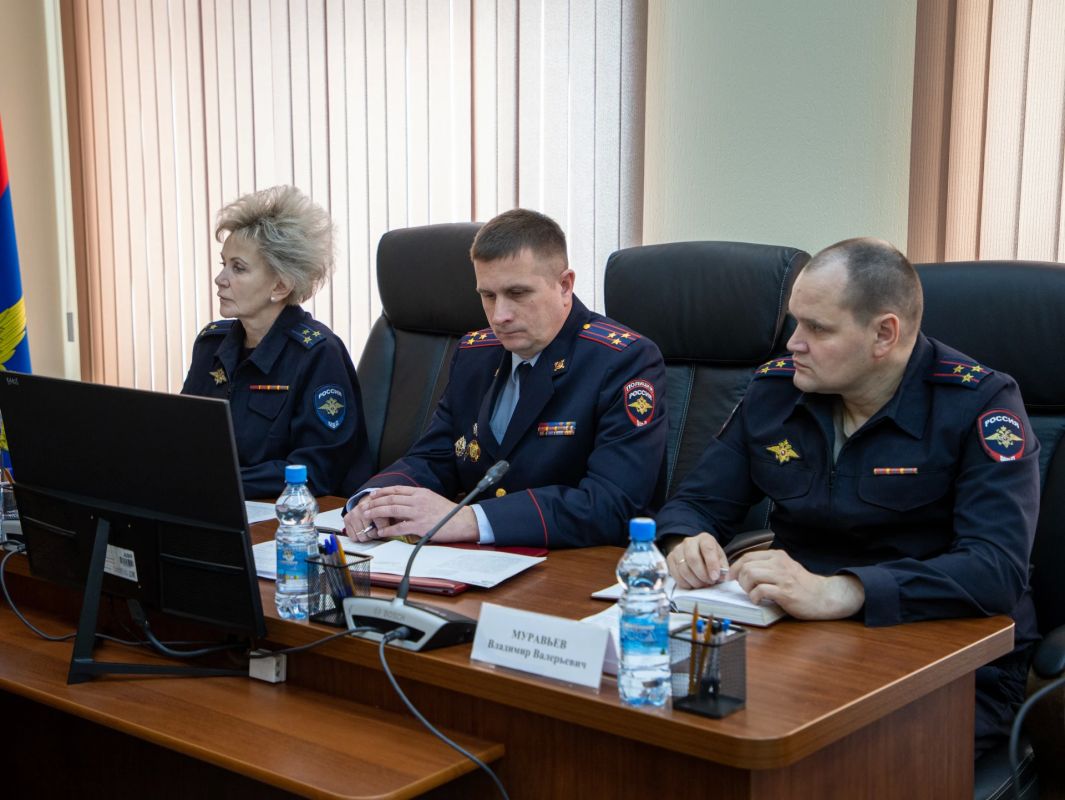 В УМВД России по Вологодской области обсудили взаимодействие полиции и уголовно-исполнительной инспекции В УМВД России по Вологодской области обсудили взаимодействие полиции и уголовно-исполнительной инспекции