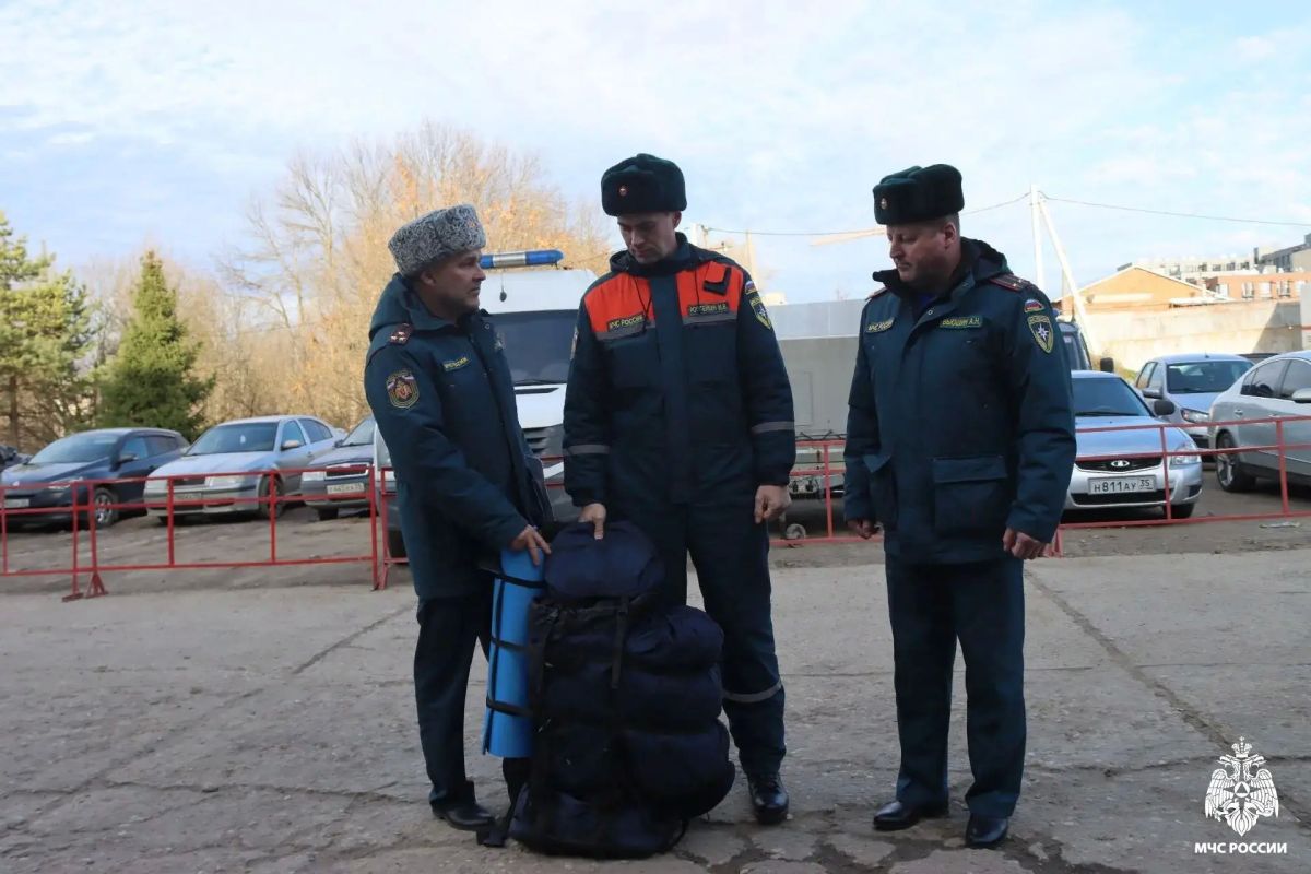 К реагированию готовы!. В Вологде на базе специализированной пожарно-спасательной части прошёл смотр аэромобильной группировки Главного управления МЧС России по Вологодской области К реагированию готовы!. В Вологде на базе специализированной пожарно-спасательной части прошёл смотр аэромобильной группировки Главного управления МЧС России по Вологодской области