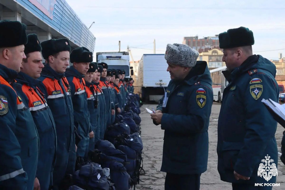 К реагированию готовы!. В Вологде на базе специализированной пожарно-спасательной части прошёл смотр аэромобильной группировки Главного управления МЧС России по Вологодской области К реагированию готовы!. В Вологде на базе специализированной пожарно-спасательной части прошёл смотр аэромобильной группировки Главного управления МЧС России по Вологодской области