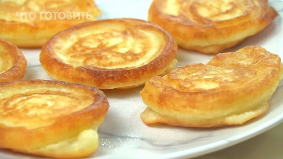 Пышные оладьи на завтрак: легкость и вкус за 15 минут