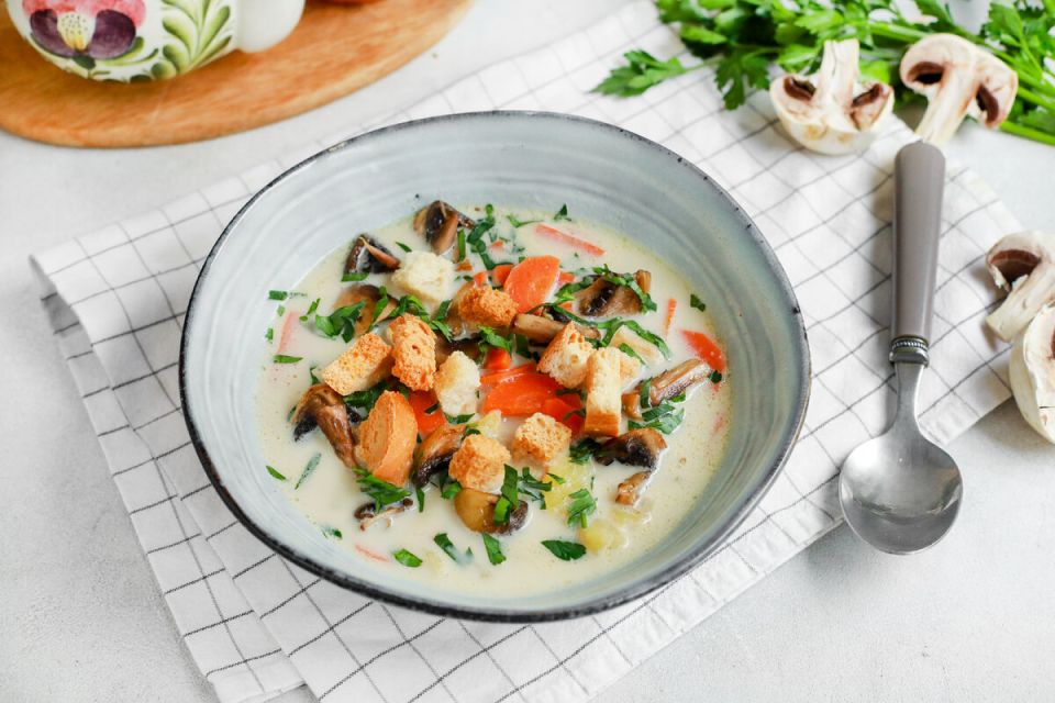 Сырный суп на грибном бульоне: вкусное путешествие в мир кулинарии