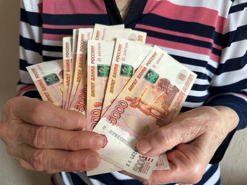 Что ждать пенсионерам в марте: прибавки и перерасчеты